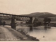 Ocelov most pes Szavu